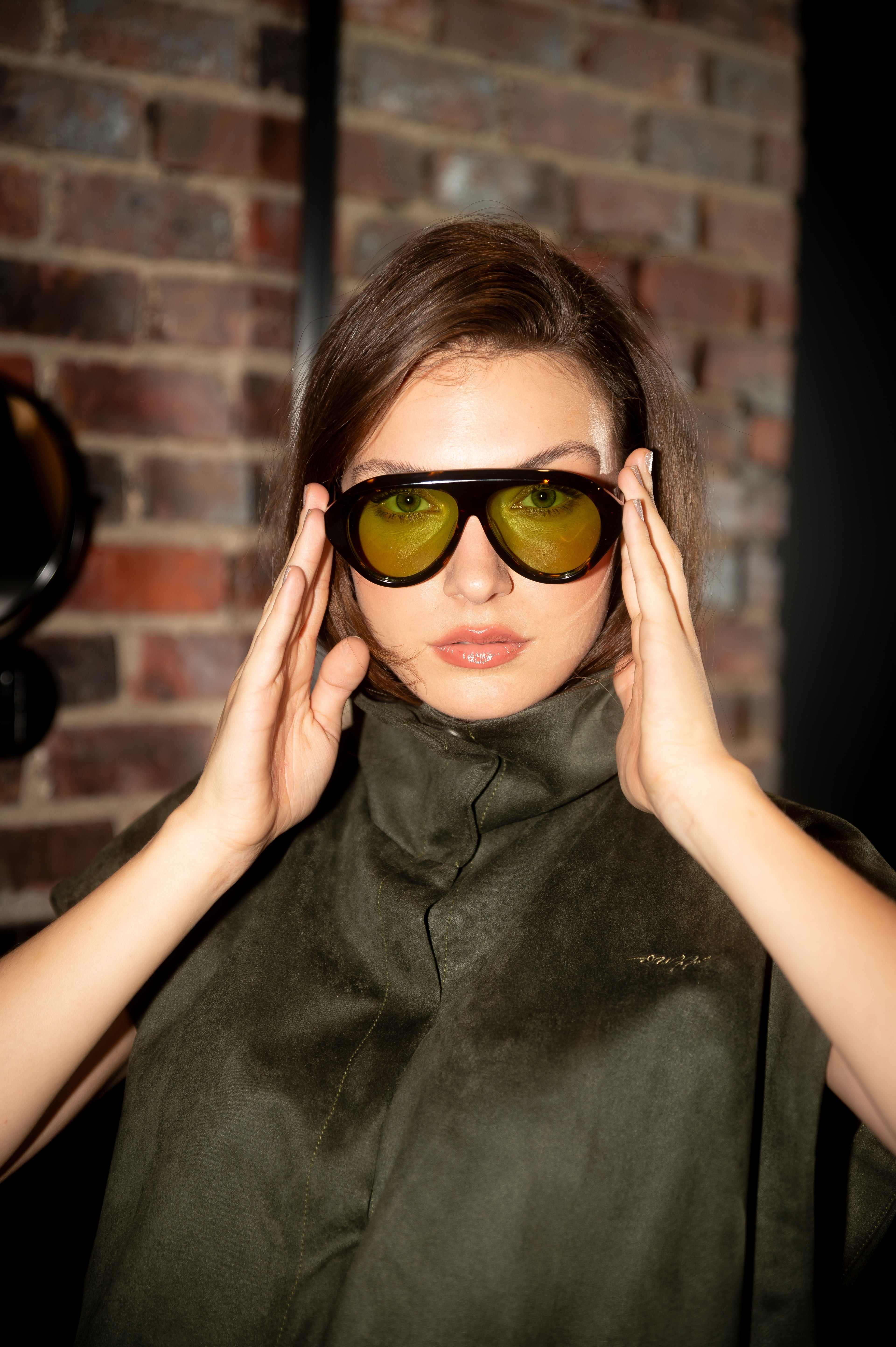 Side Eye Glasses
